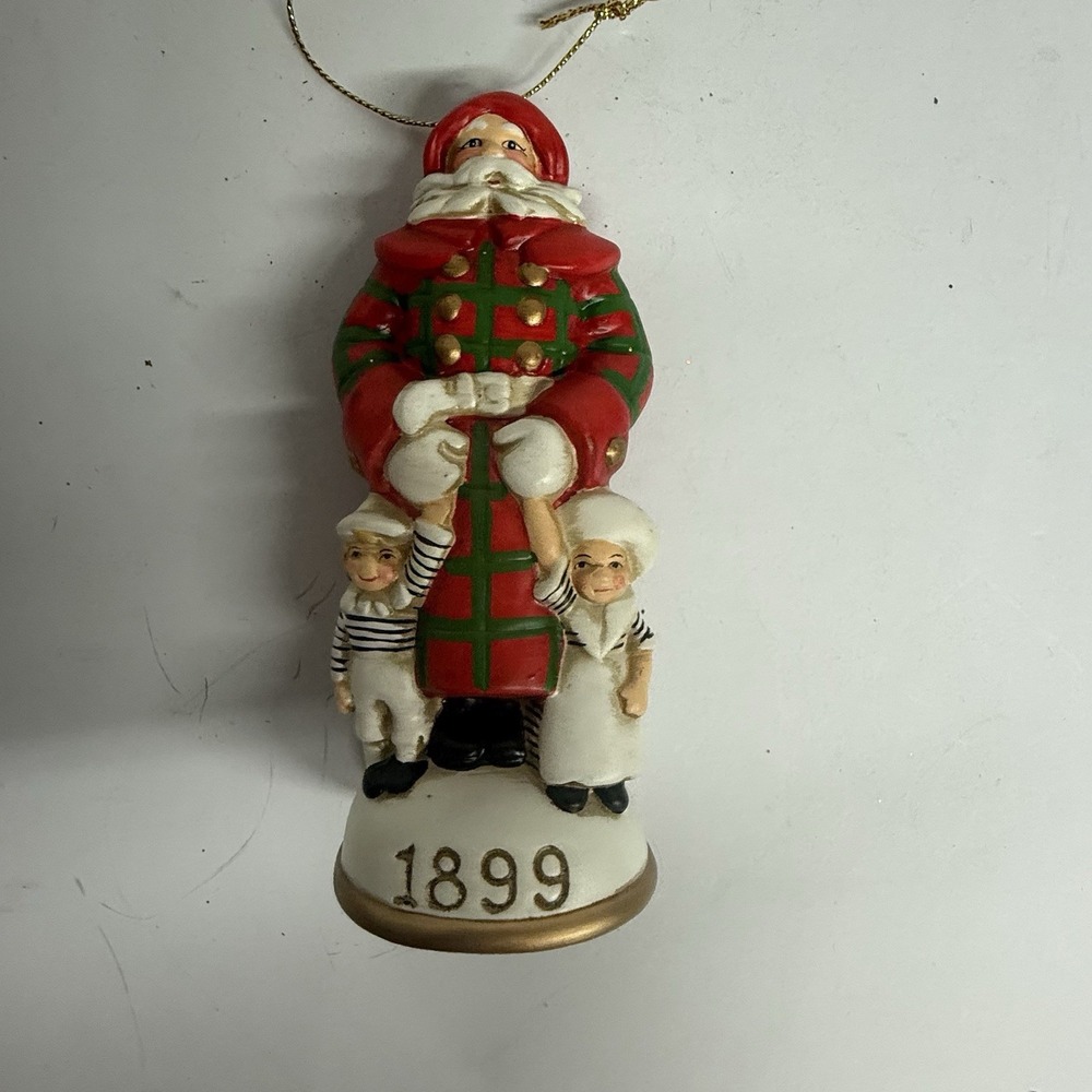 Memories of Santa Collection 1899 Santa for Young Folks New In Box